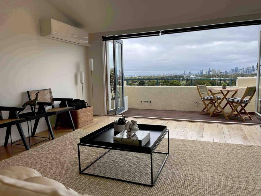 Spectacular Views Over Albert Park Melburne Exterior foto