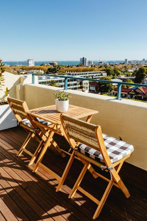 Spectacular Views Over Albert Park Melburne Exterior foto