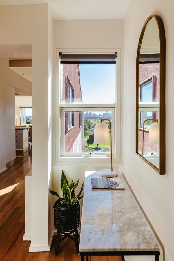 Spectacular Views Over Albert Park Melburne Exterior foto
