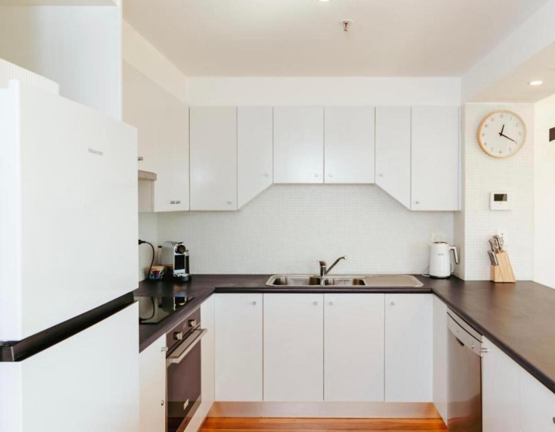Spectacular Views Over Albert Park Melburne Exterior foto